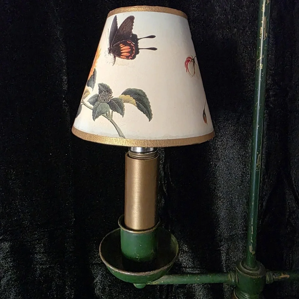 VTG Toleware Bouillotte-style Green 3-way lamp, 2 Arm w Shades. Mix of Old & New